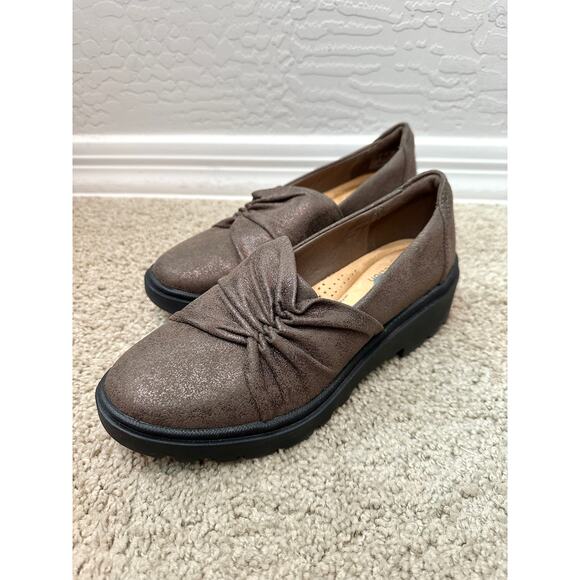 CLARKS | Women’s Brown Slip-On Comfort Loafers Ultimate Comfort Sole | Size 7 - Picture 2 of 7